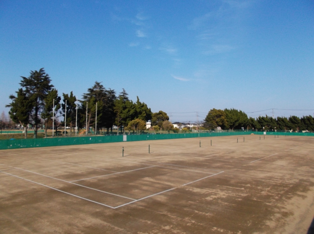 富士見公園の庭球場